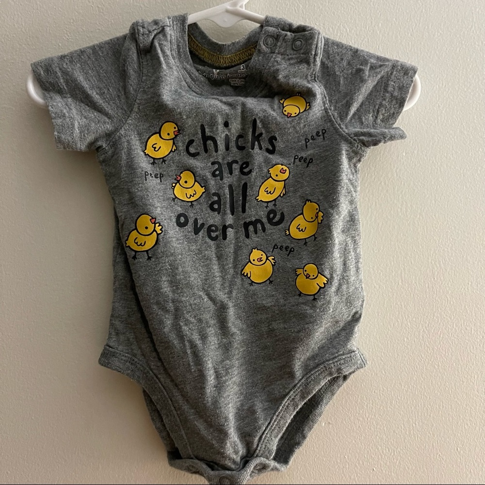 🌼2/$15 3/$20🌼 Jumping Beans Onesie